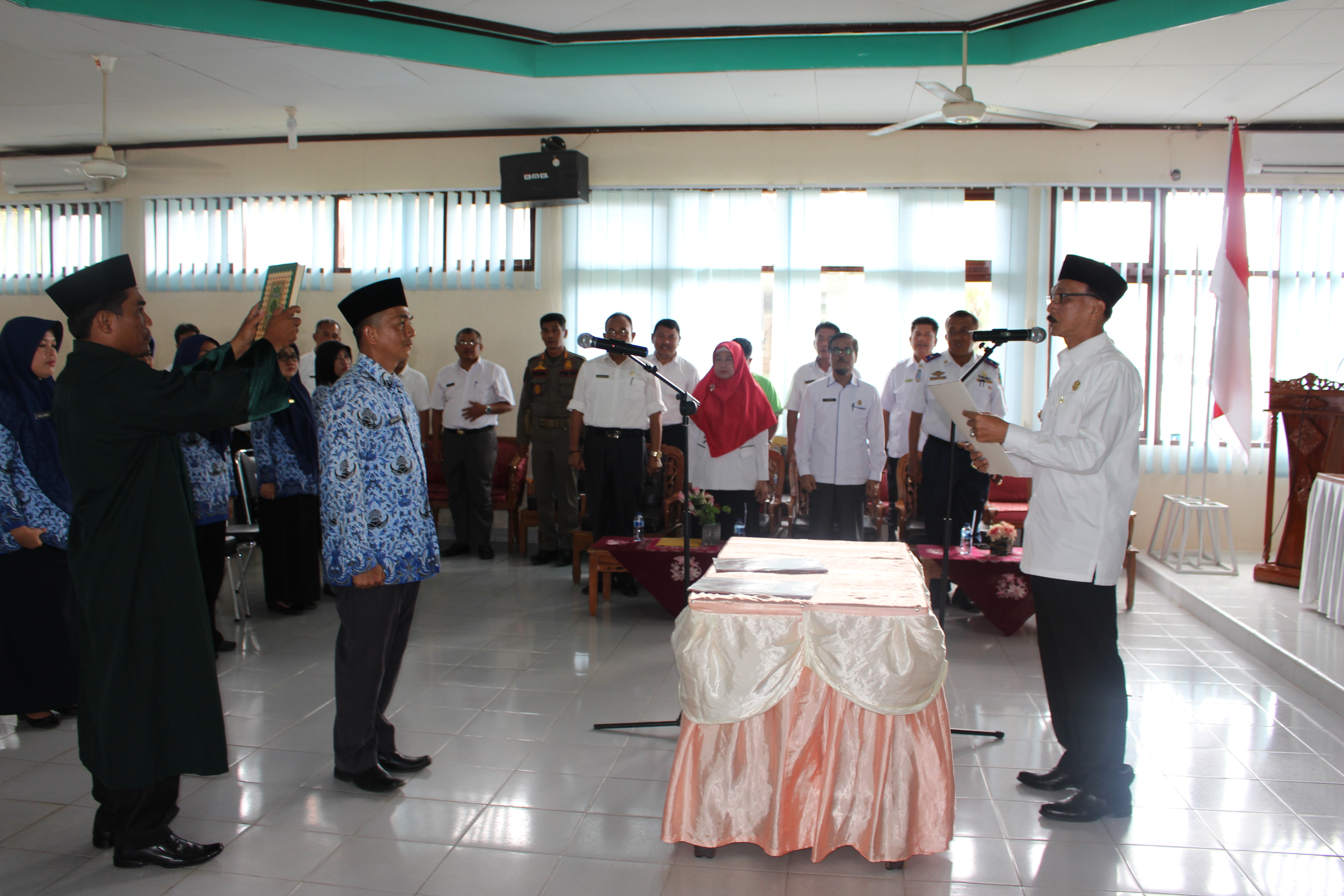Bupati Pesisir Selatan melantik sebanyak 12 Pejabat Administrator dan Pejabat Pengawas
