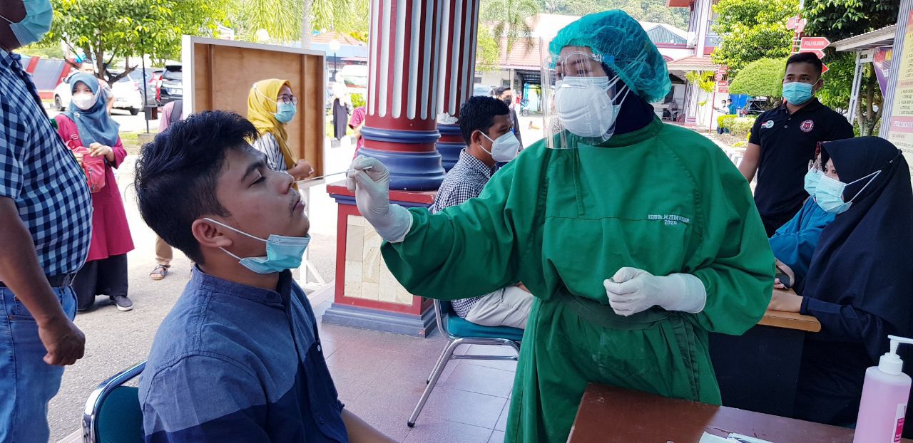 Seluruh Calon Aparatur Sipil Negara Kabupaten Pesisir Selatan melakukan Rapid Test Antigen Gratis di