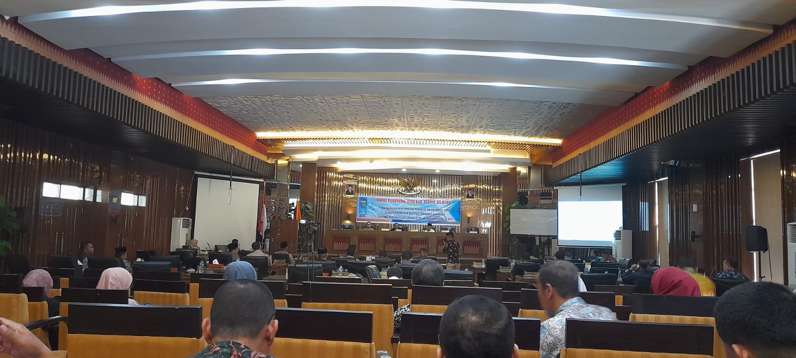 Kegiatan Rapat Paripurna DPRD Kab. Pesisir Selatan dalam rangka Penyampaian Pendapat Akhir Fraksi DP