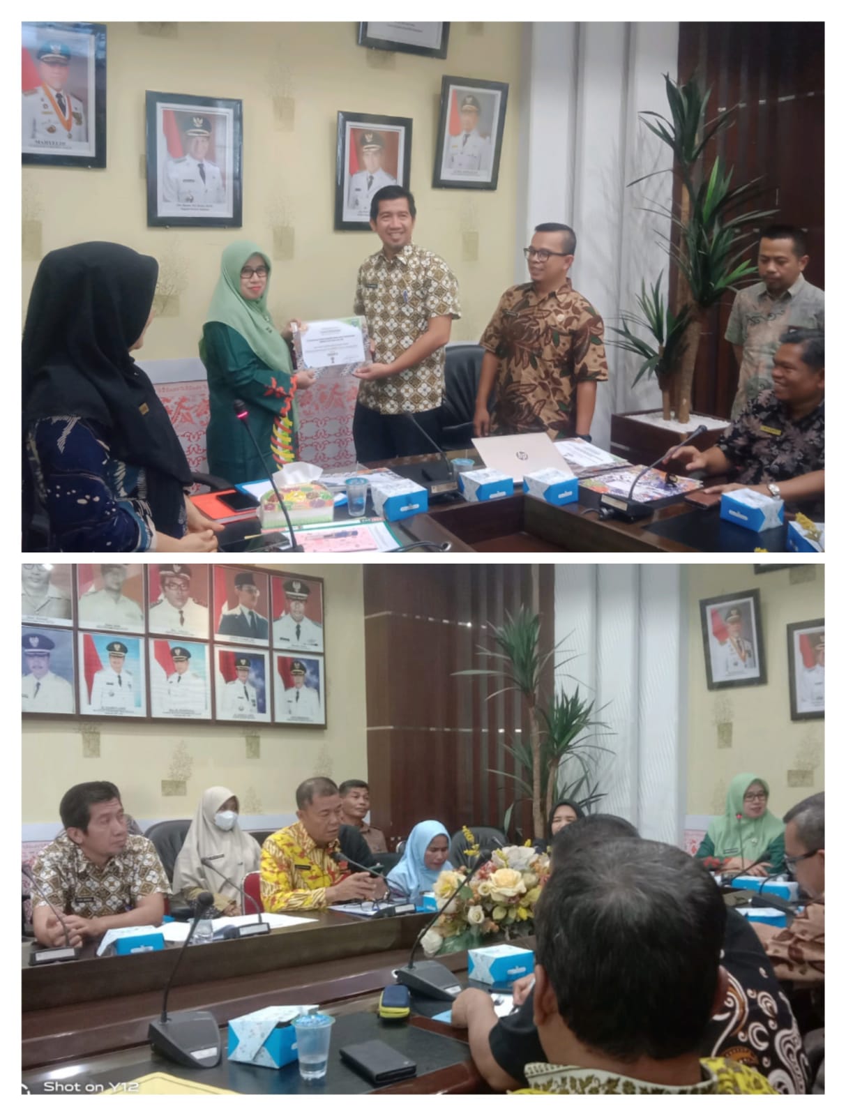 Menghadiri Rapat SAKIP di ruang Rapat Bupati 